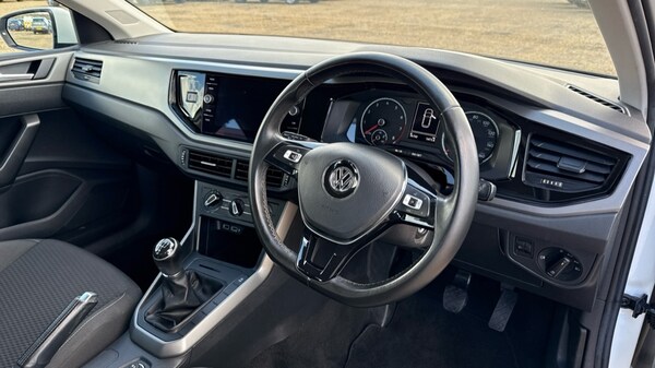 Used Volkswagen Polo 2018 for sale - 76241684: Photo 9