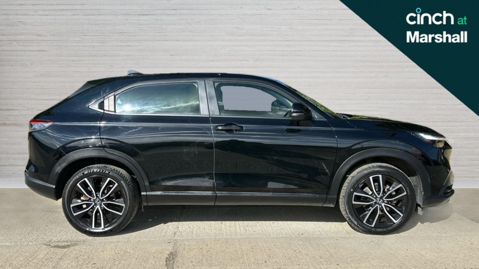 Used Honda HR-V 2022 for sale - 76410648: Photo 2