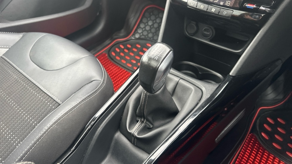 Used Peugeot 2008 2018 for sale - 76519363: Photo 29