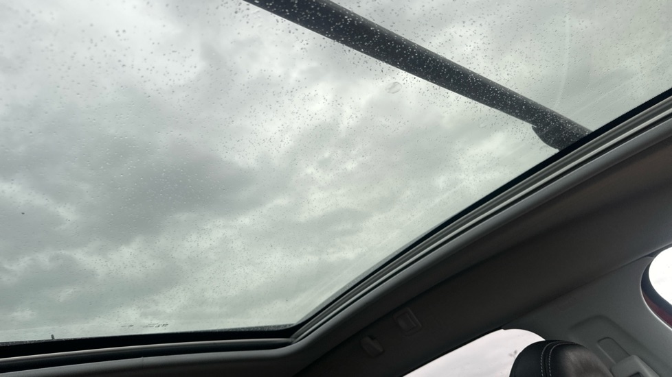 Used Peugeot 2008 2018 for sale - 76519363: Photo 32