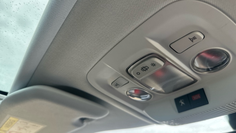 Used Peugeot 2008 2018 for sale - 76519363: Photo 41