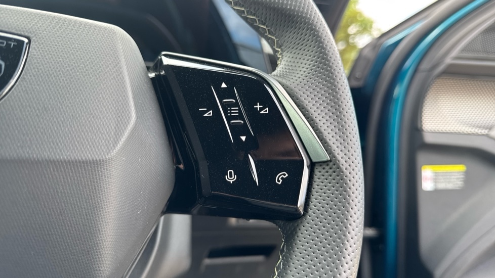 Used Peugeot 3008 2024 for sale - 76868369: Photo 25