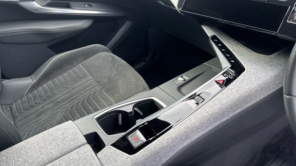 Used Peugeot 3008 2024 for sale - 76868369: Photo 31