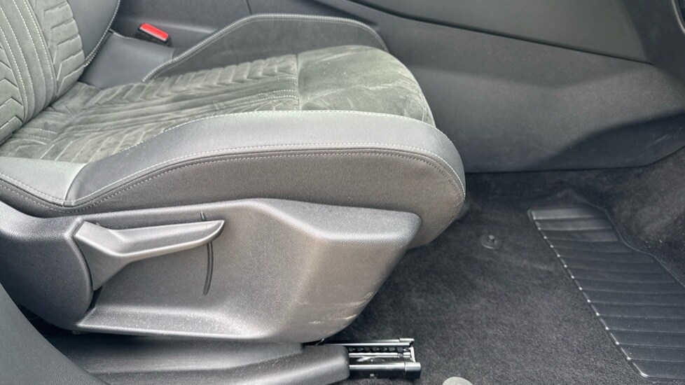 Used Peugeot 3008 2024 for sale - 76868369: Photo 34