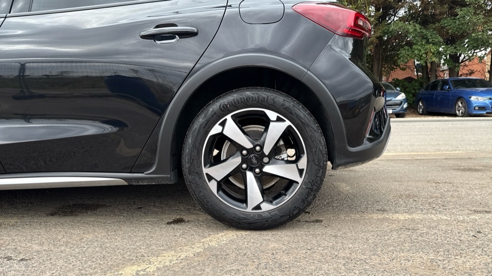 Used Ford Focus 2022 for sale - 76124830: Photo 18