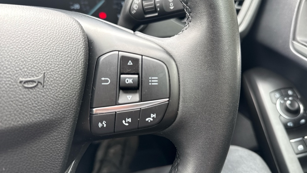 Used Ford Focus 2022 for sale - 76124830: Photo 23