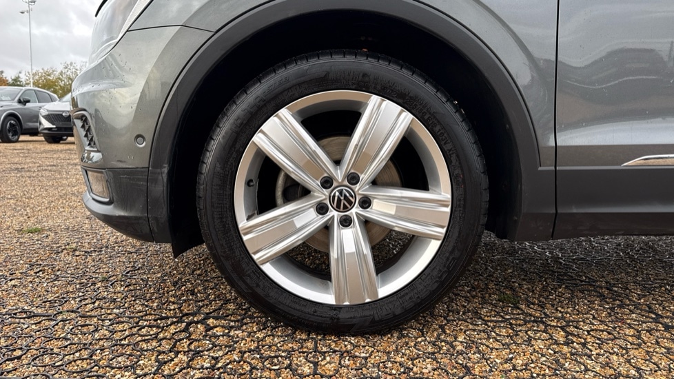 Used Volkswagen Tiguan 2020 for sale - 76528900: Photo 17