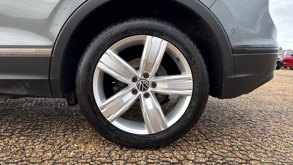Used Volkswagen Tiguan 2020 for sale - 76528900: Photo 18