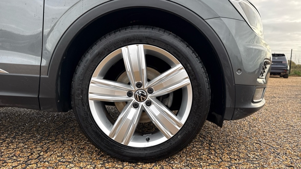 Used Volkswagen Tiguan 2020 for sale - 76528900: Photo 20