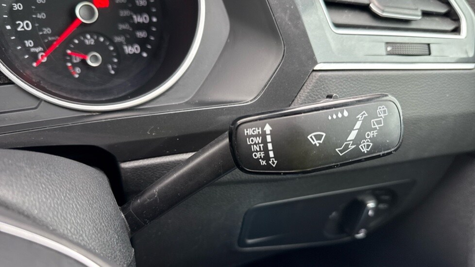 Used Volkswagen Tiguan 2020 for sale - 76528900: Photo 26