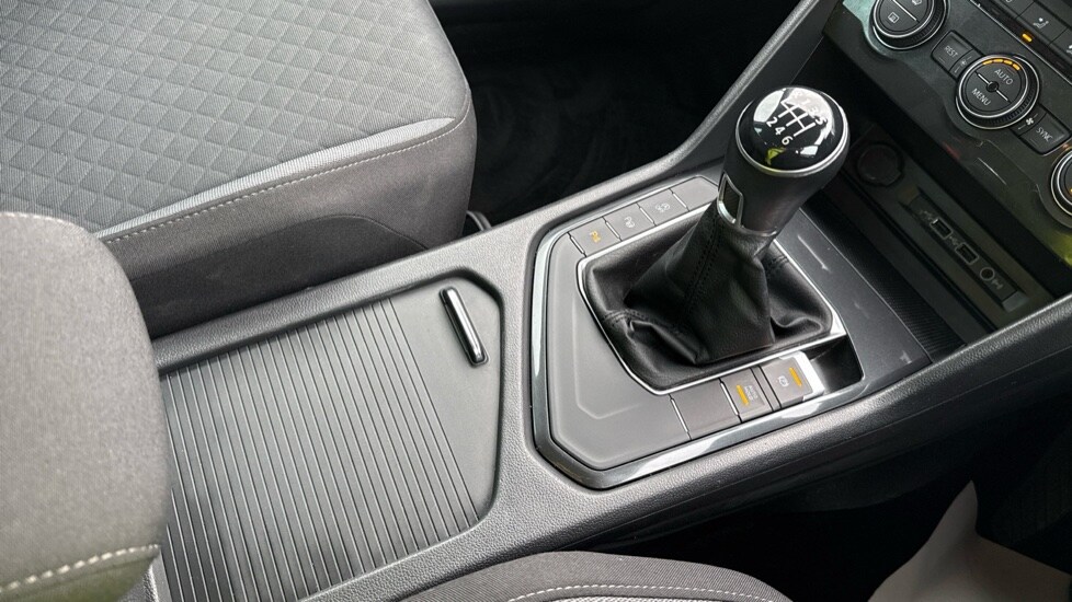 Used Volkswagen Tiguan 2020 for sale - 76528900: Photo 30