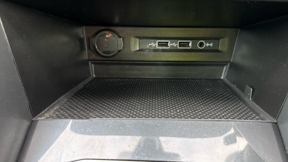 Used Volkswagen Tiguan 2020 for sale - 76528900: Photo 35