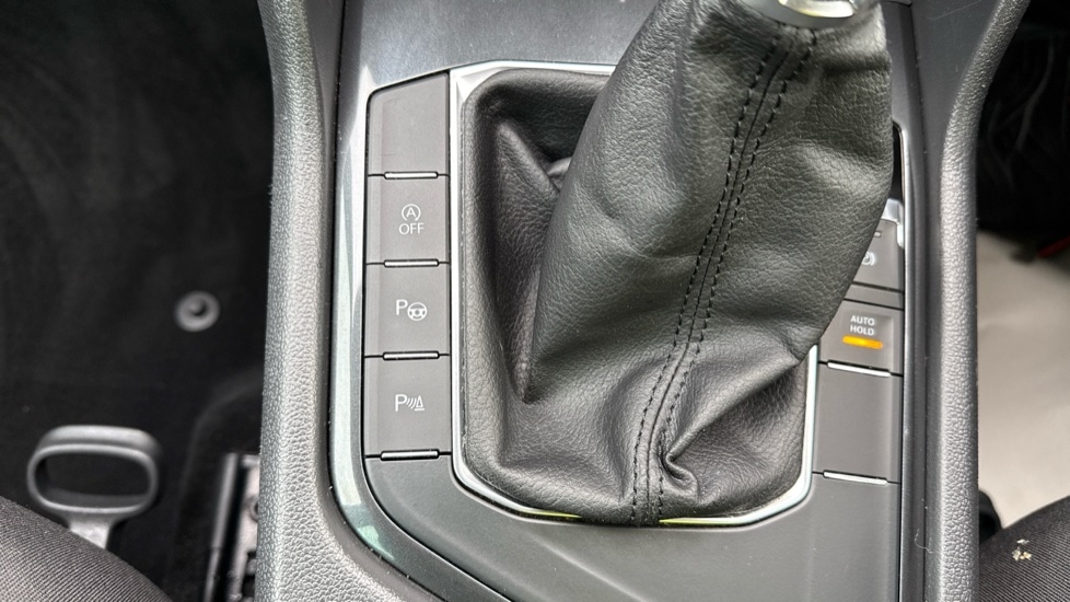 Used Volkswagen Tiguan 2020 for sale - 76528900: Photo 36