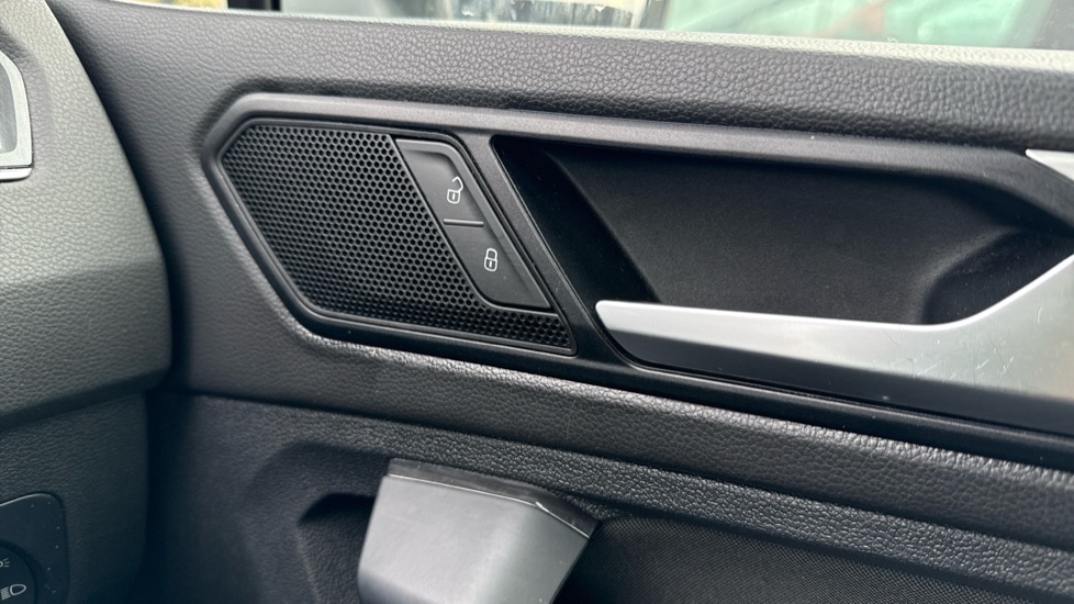 Used Volkswagen Tiguan 2020 for sale - 76528900: Photo 41