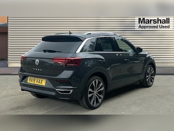 Used Volkswagen T-Roc 2019 for sale - 75465670: Photo
