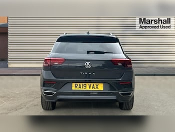 Used Volkswagen T-Roc 2019 for sale - 75465670: Photo