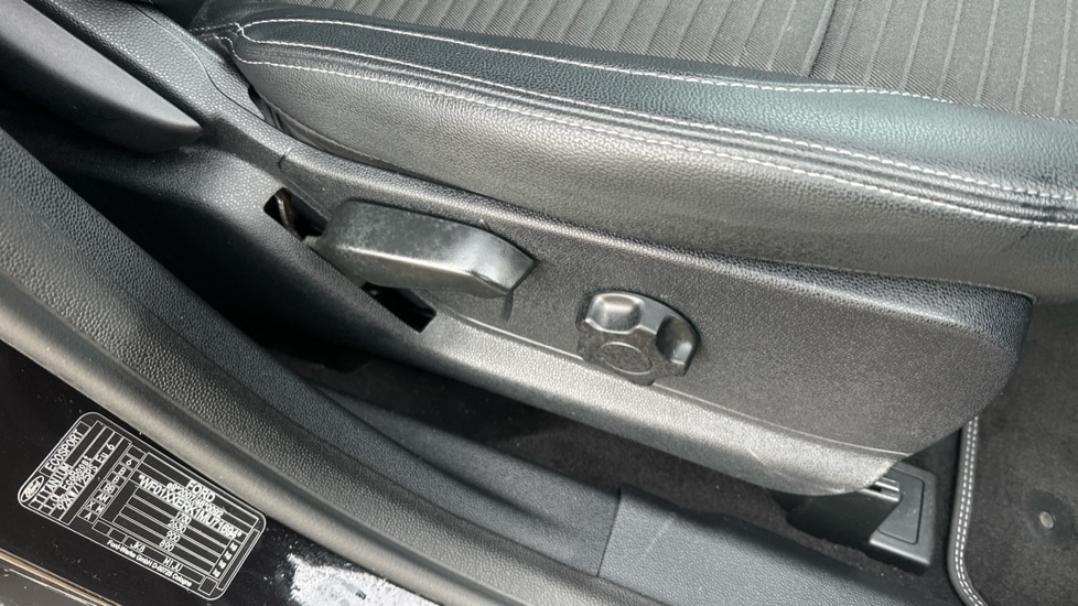 Used Ford Ecosport 2021 for sale - 76874057: Photo 34