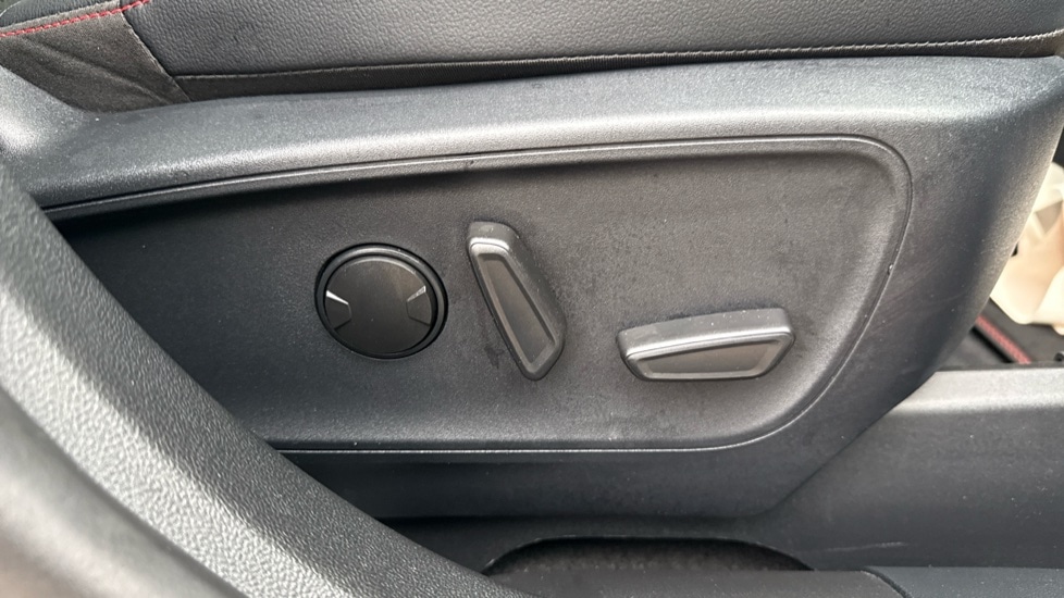 Used Ford Kuga 2023 for sale - 76155018: Photo 35