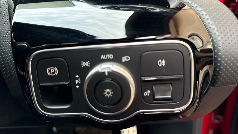 Used Mercedes-Benz A-Class 2021 for sale - 75972534: Photo 39