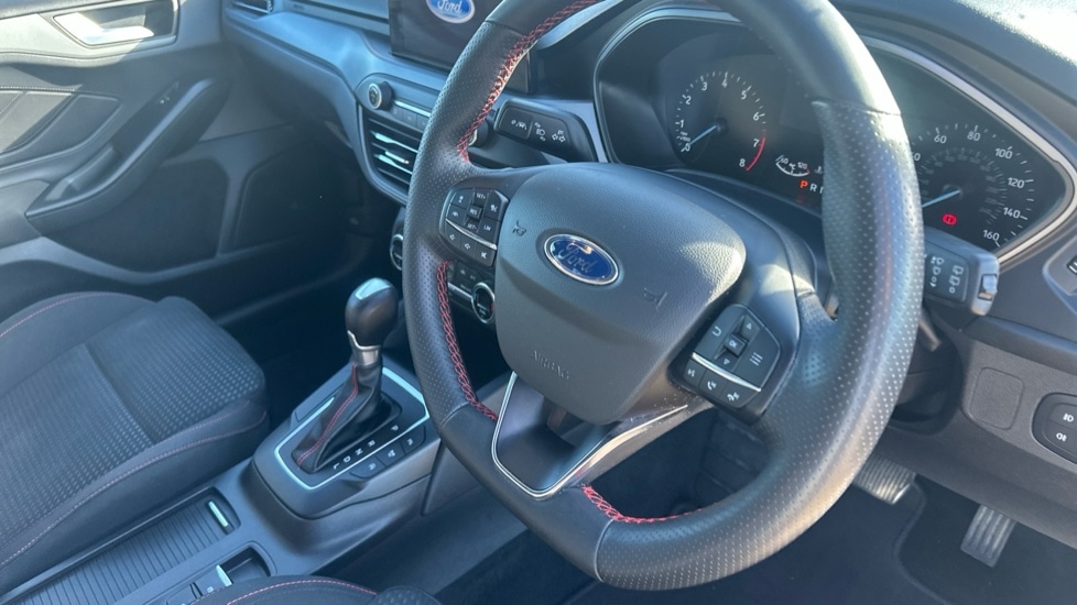 Used Ford Focus 2022 for sale - 76533687: Photo 12