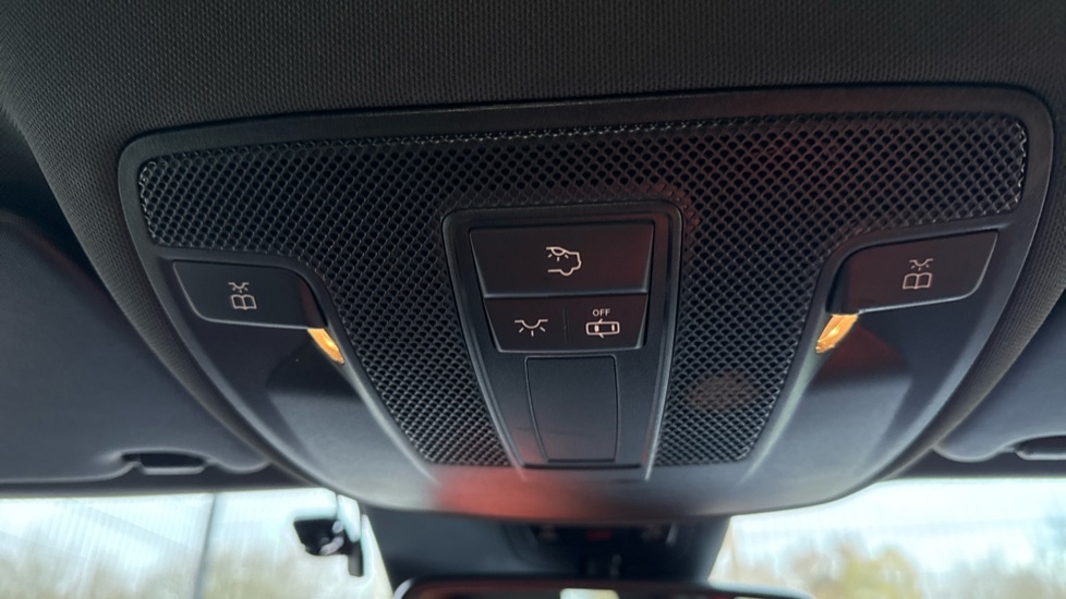 Used Mercedes-Benz A-Class 2017 for sale - 76874230: Photo 38