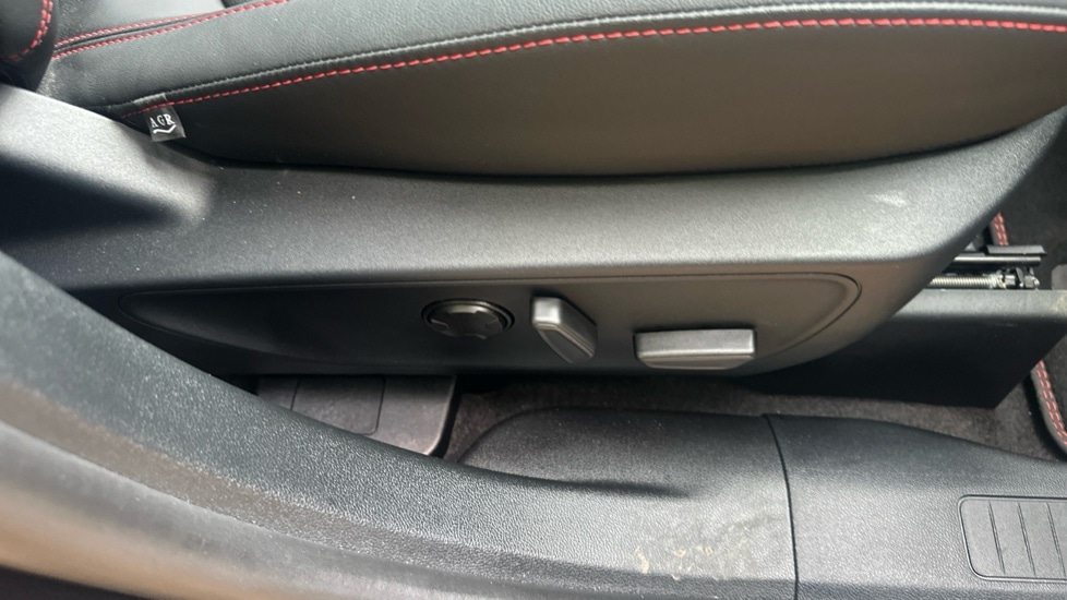 Used Ford Kuga 2024 for sale - 76933294: Photo 35