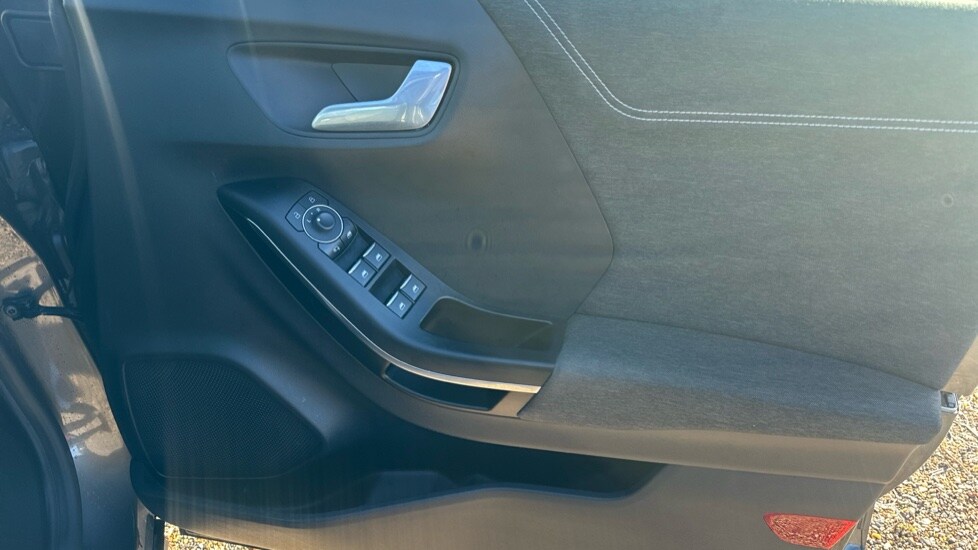 Used Ford Puma 2023 for sale - 76745324: Photo 29