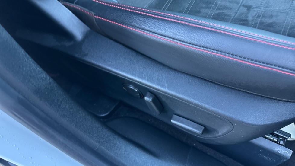 Used Ford Kuga 2024 for sale - 76872436: Photo 34