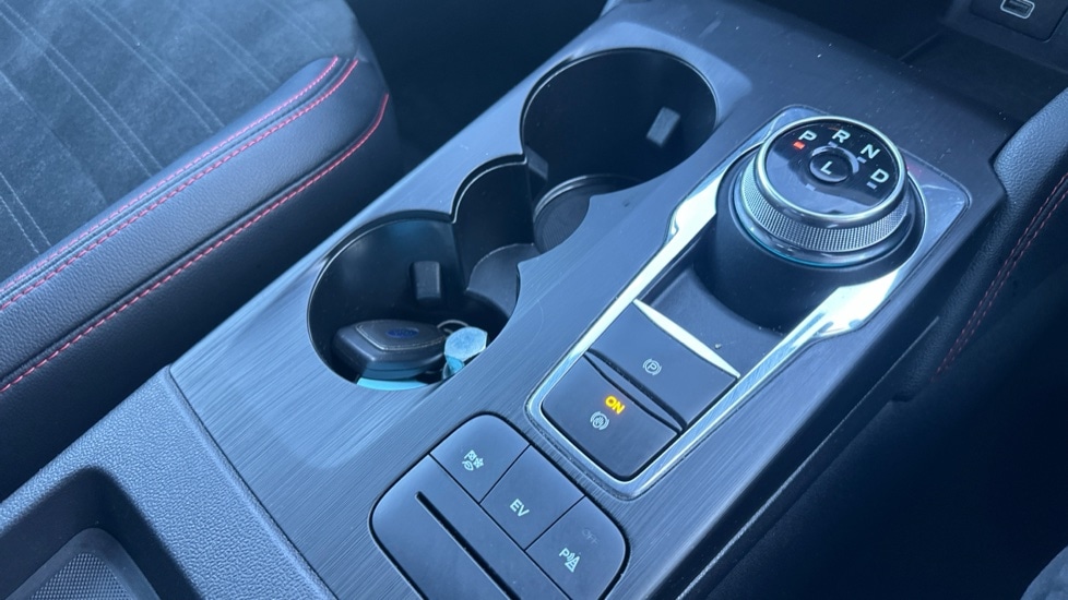 Used Ford Kuga 2024 for sale - 76872436: Photo 40