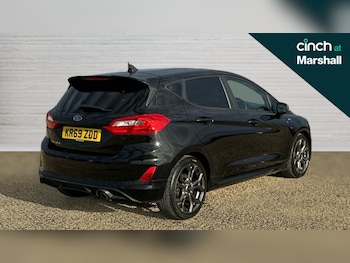 Used Ford Fiesta 2019 for sale - 76420420: Photo