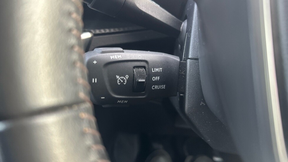 Used Peugeot 3008 2022 for sale - 76873487: Photo 42