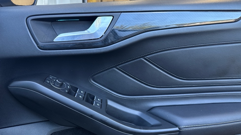 Used Ford Focus 2022 for sale - 76868589: Photo 30