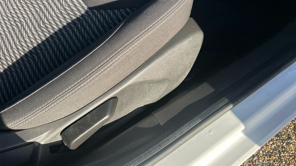 Used Ford Ka+ 2018 for sale - 76999542: Photo 32