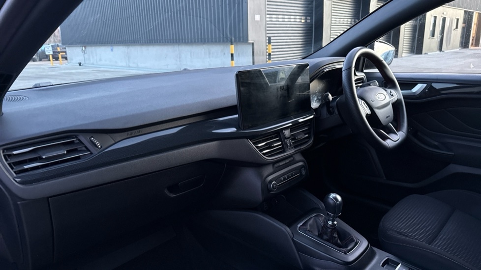 Used Ford Focus 2023 for sale - 76873074: Photo 10