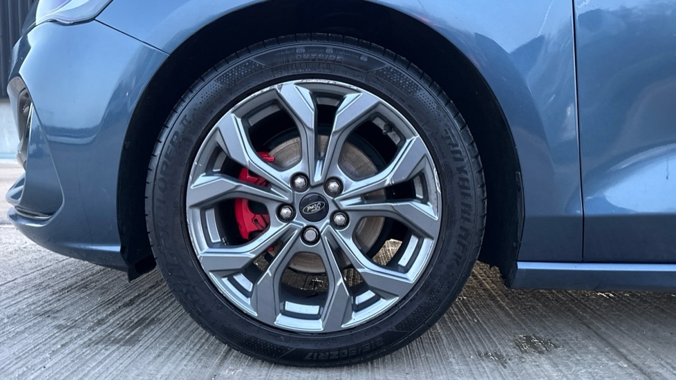 Used Ford Focus 2023 for sale - 76873074: Photo 17