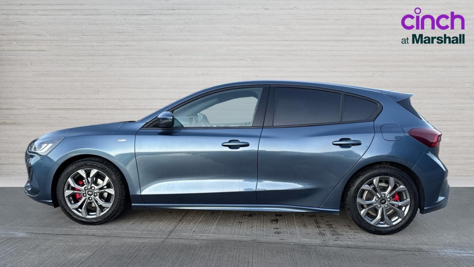 Used Ford Focus 2023 for sale - 76873074: Photo 6