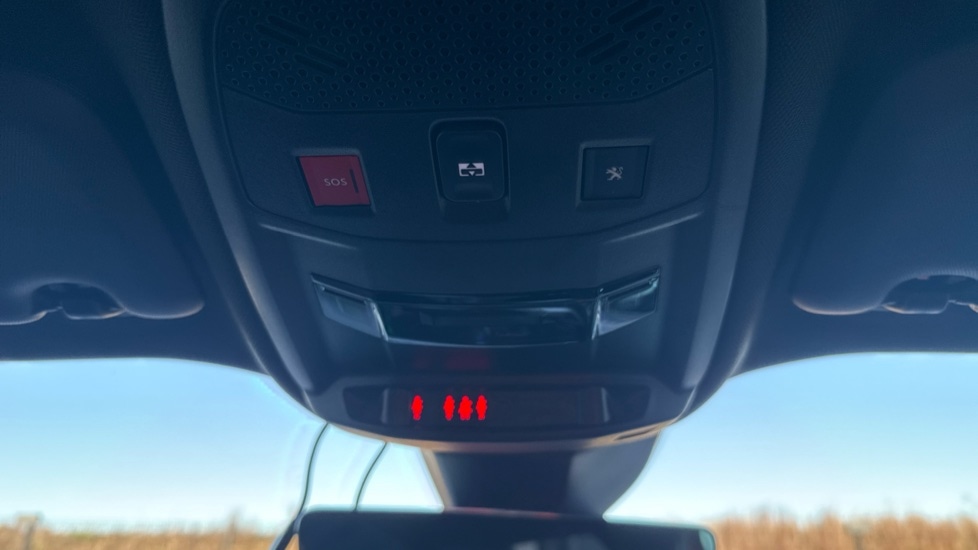 Used Peugeot 2008 2022 for sale - 76874118: Photo 41