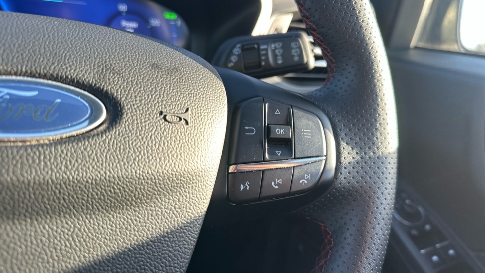 Used Ford Kuga 2023 for sale - 76872437: Photo 21