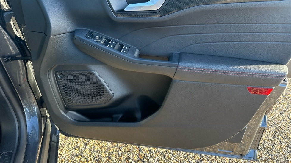 Used Ford Kuga 2023 for sale - 76872437: Photo 29