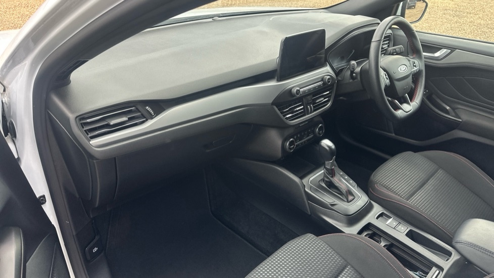 Used Ford Focus 2022 for sale - 76872836: Photo 10