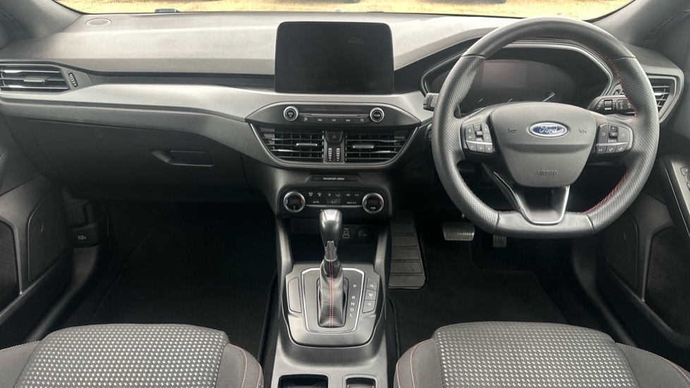 Used Ford Focus 2022 for sale - 76872836: Photo 11