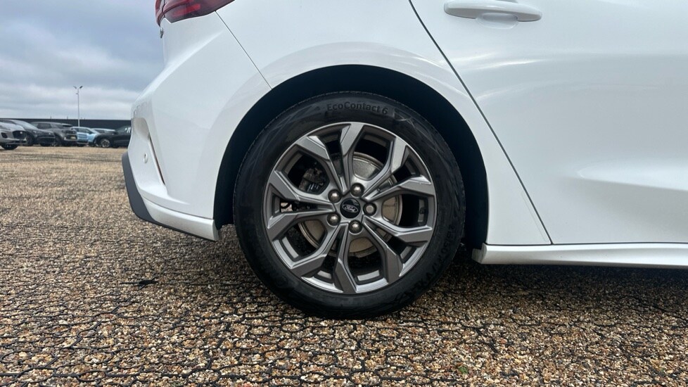 Used Ford Focus 2022 for sale - 76872836: Photo 19