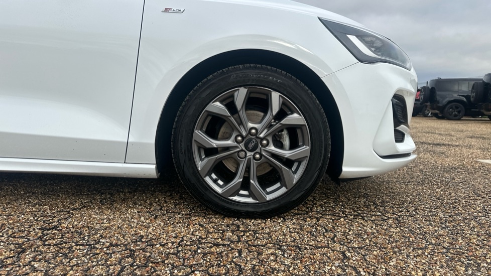 Used Ford Focus 2022 for sale - 76872836: Photo 20