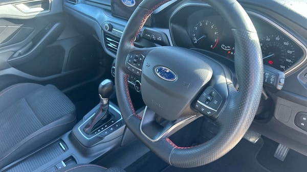 Used Ford Focus 2022 for sale - 76229229: Photo 12