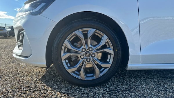 Used Ford Focus 2022 for sale - 76229229: Photo 17