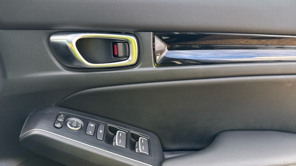 Used Honda Civic 2024 for sale - 76871568: Photo 32