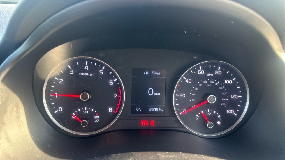 Used Kia Stonic 2018 for sale - 76874322: Photo 13