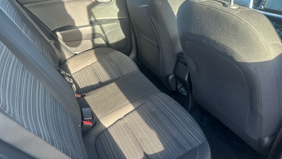 Used Kia Stonic 2018 for sale - 76874322: Photo 14