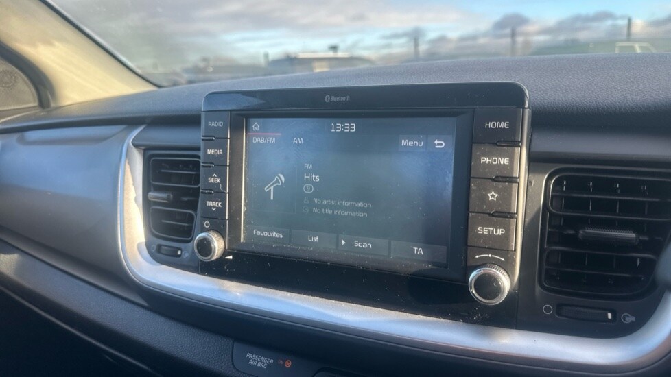 Used Kia Stonic 2018 for sale - 76874322: Photo 34