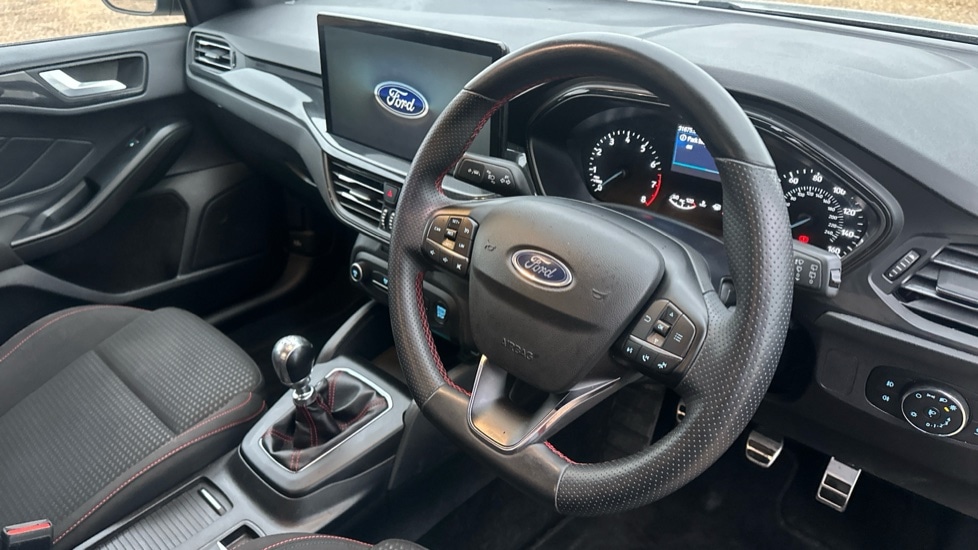 Used Ford Focus 2023 for sale - 76960233: Photo 12